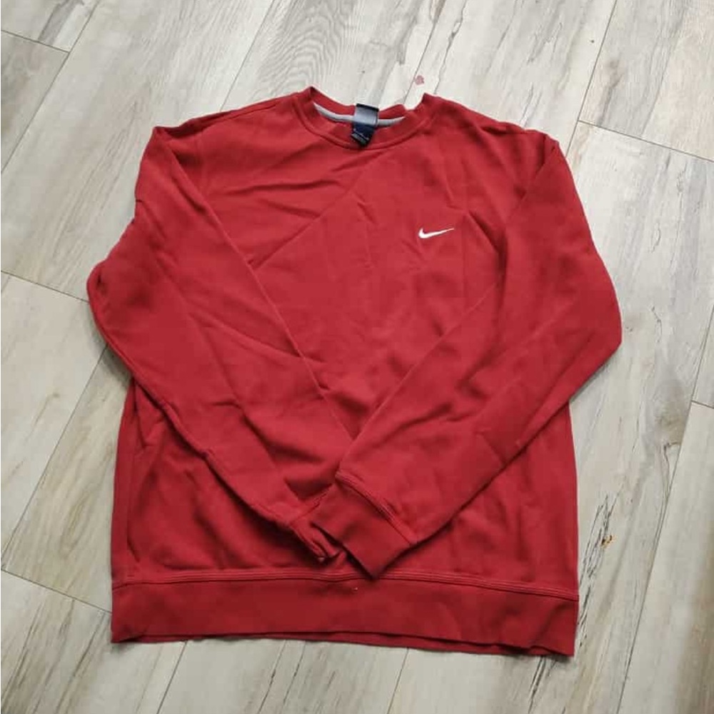 Nike Men's Crewneck in Bold Red